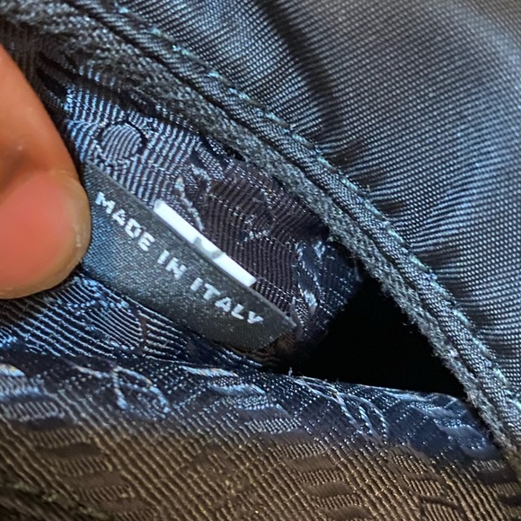 Prada Nylon re-edition bag ❤️❤️ (SOLD) ❤️❤️ - Picture 13 of 16